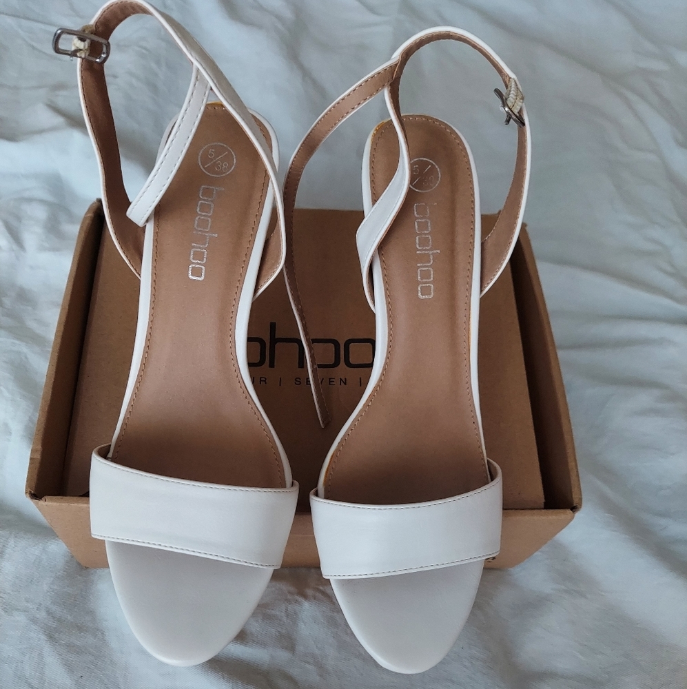 Boohoo White Stiletto Heels UK women's size 5/38